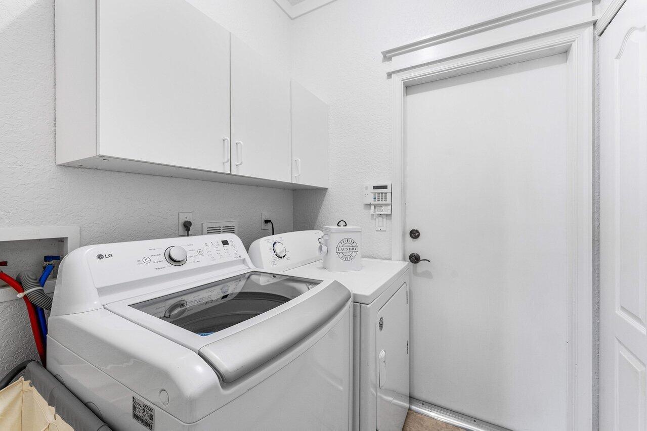 Victoria Groves - Residential