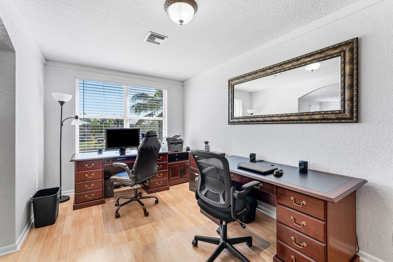 Victoria Groves - Residential