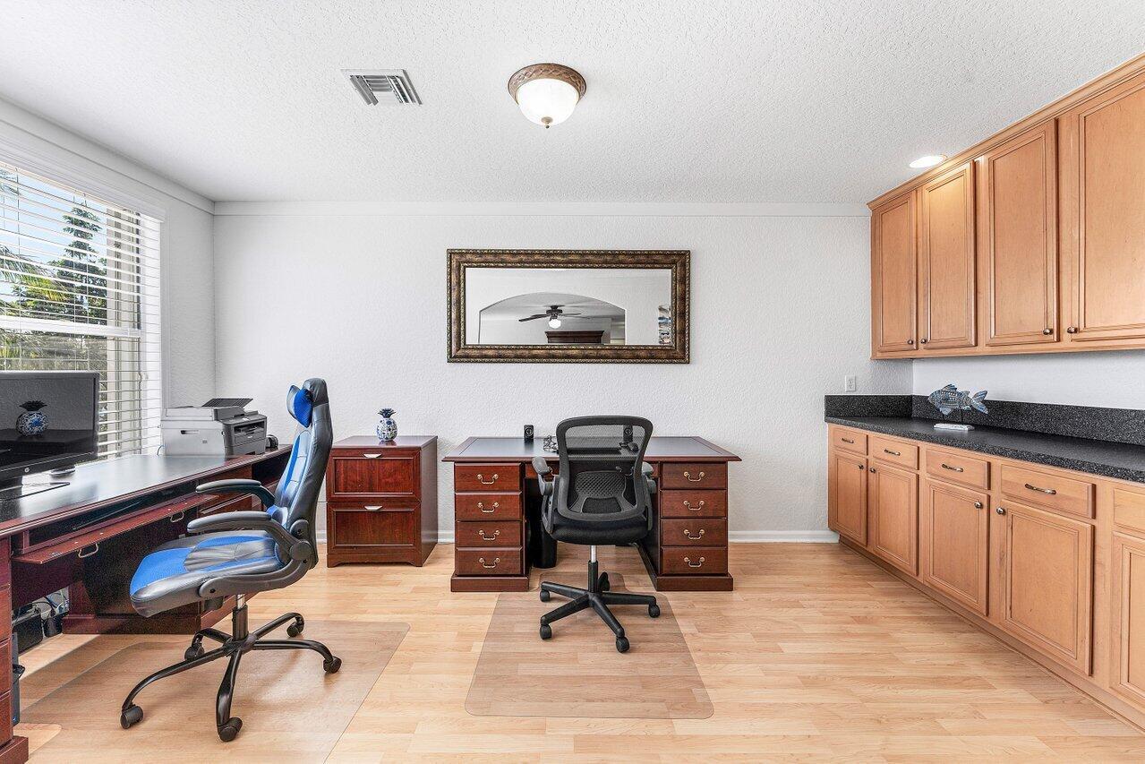 Victoria Groves - Residential