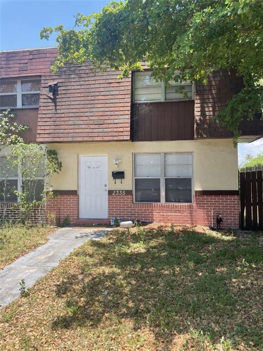 Completely renovated townhouse for sale with no rent restriction. New air conditioning. Parking is at the front of the property. Large back yard.