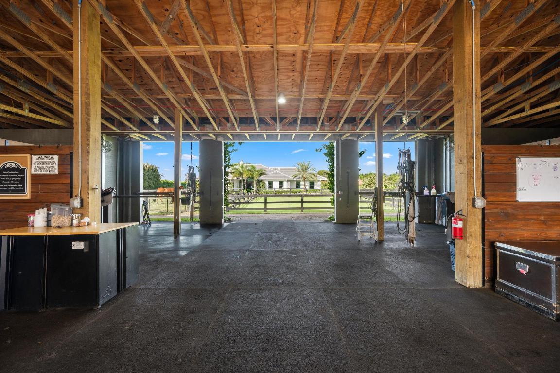 PADDOCK PARK 2 OF WELLINGTON - Residential