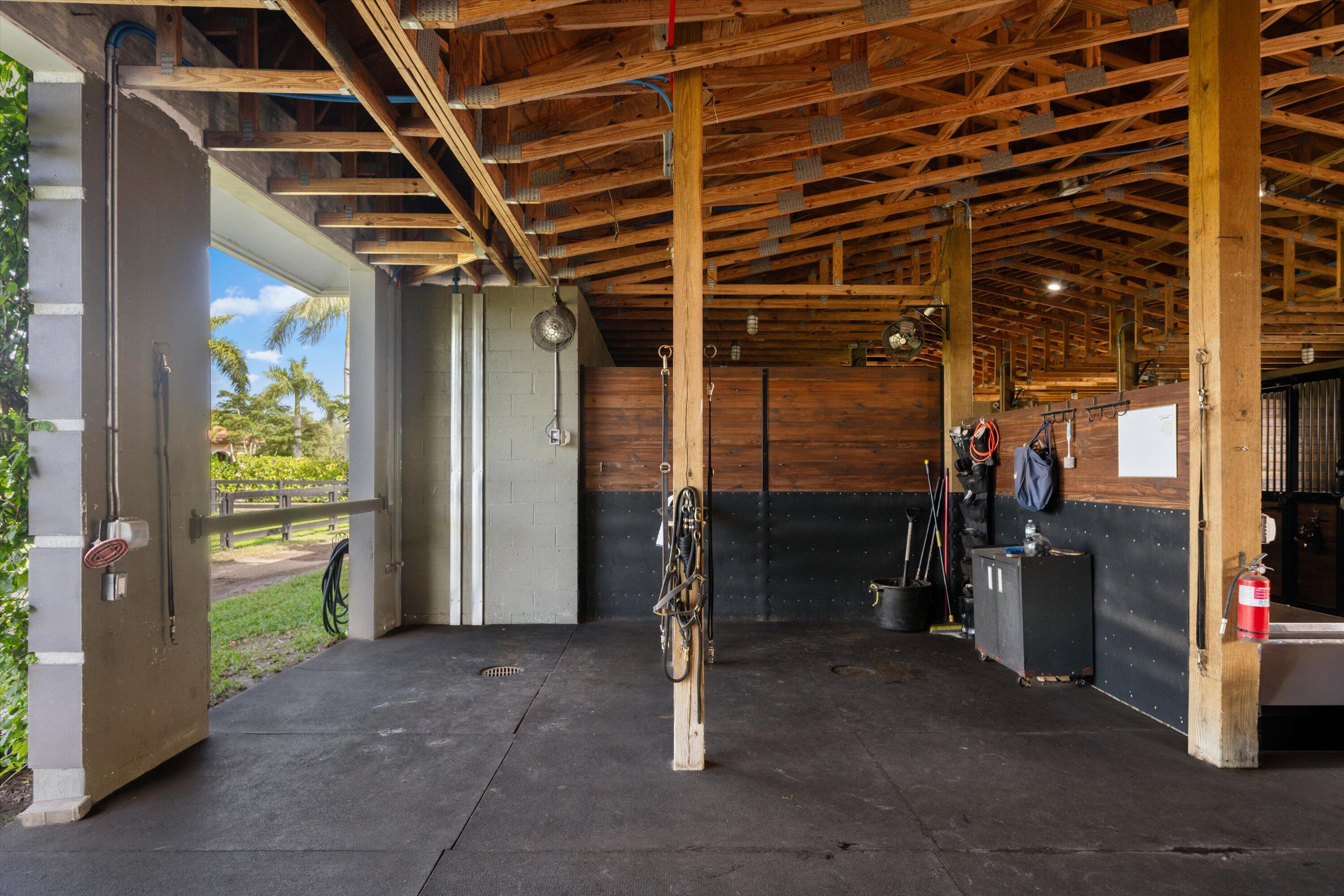 PADDOCK PARK 2 OF WELLINGTON - Residential