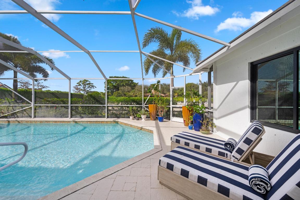 PADDOCK PARK 2 OF WELLINGTON - Residential