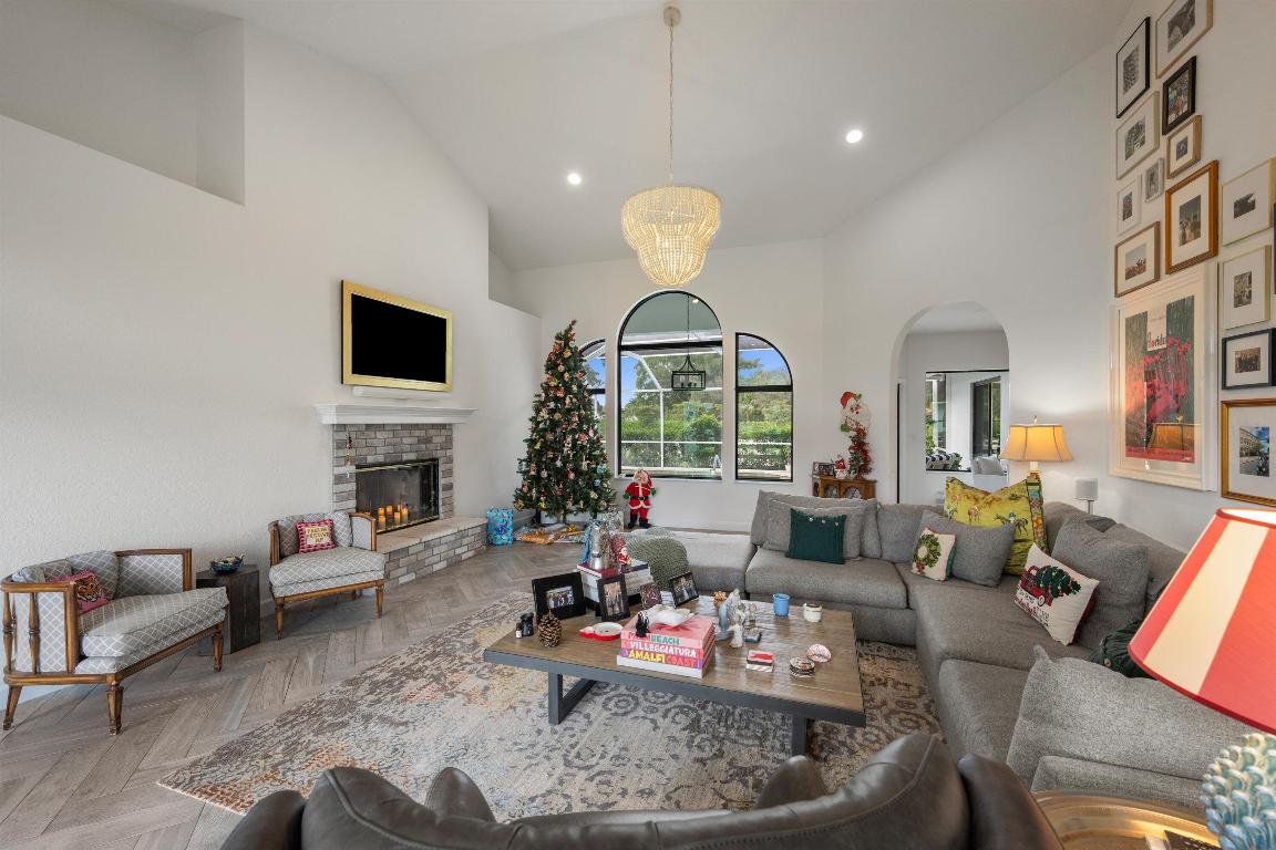 PADDOCK PARK 2 OF WELLINGTON - Residential