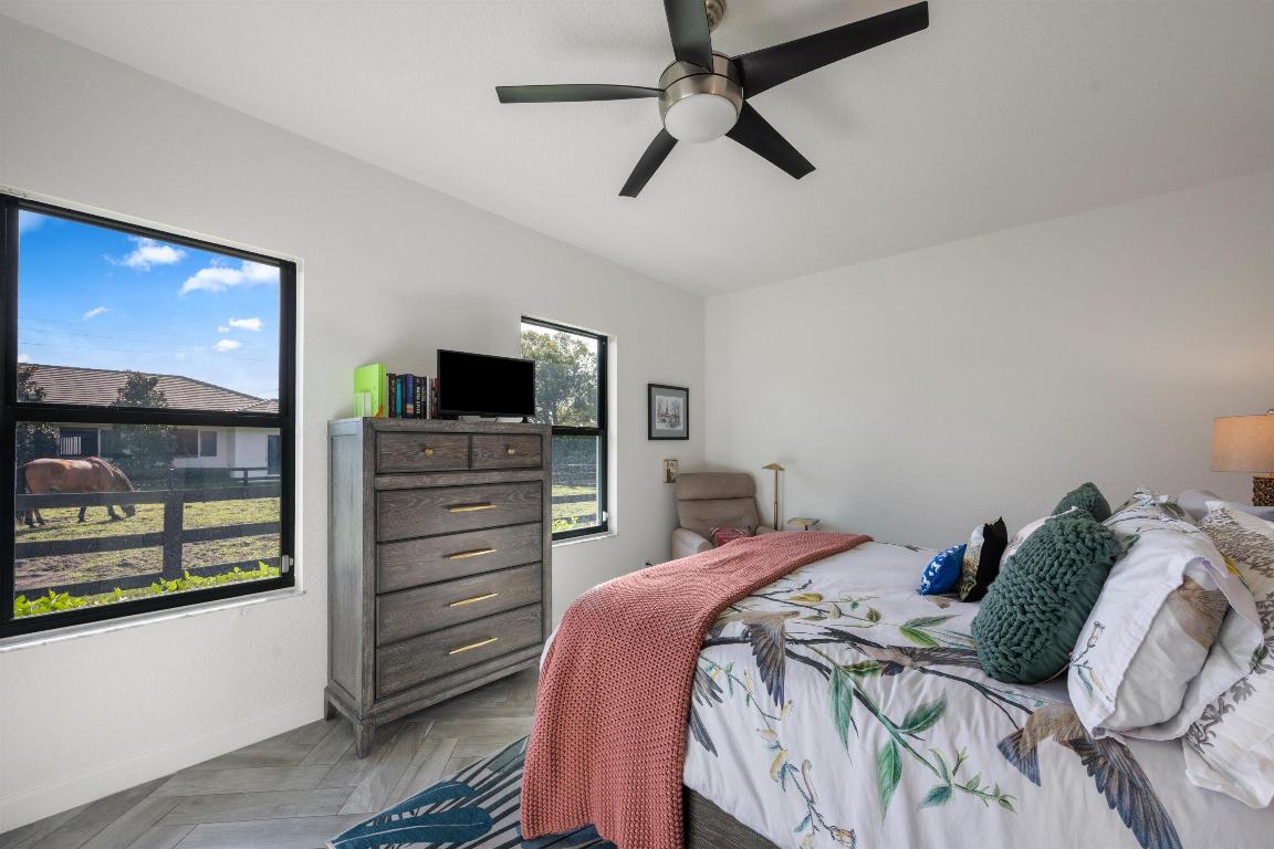 PADDOCK PARK 2 OF WELLINGTON - Residential