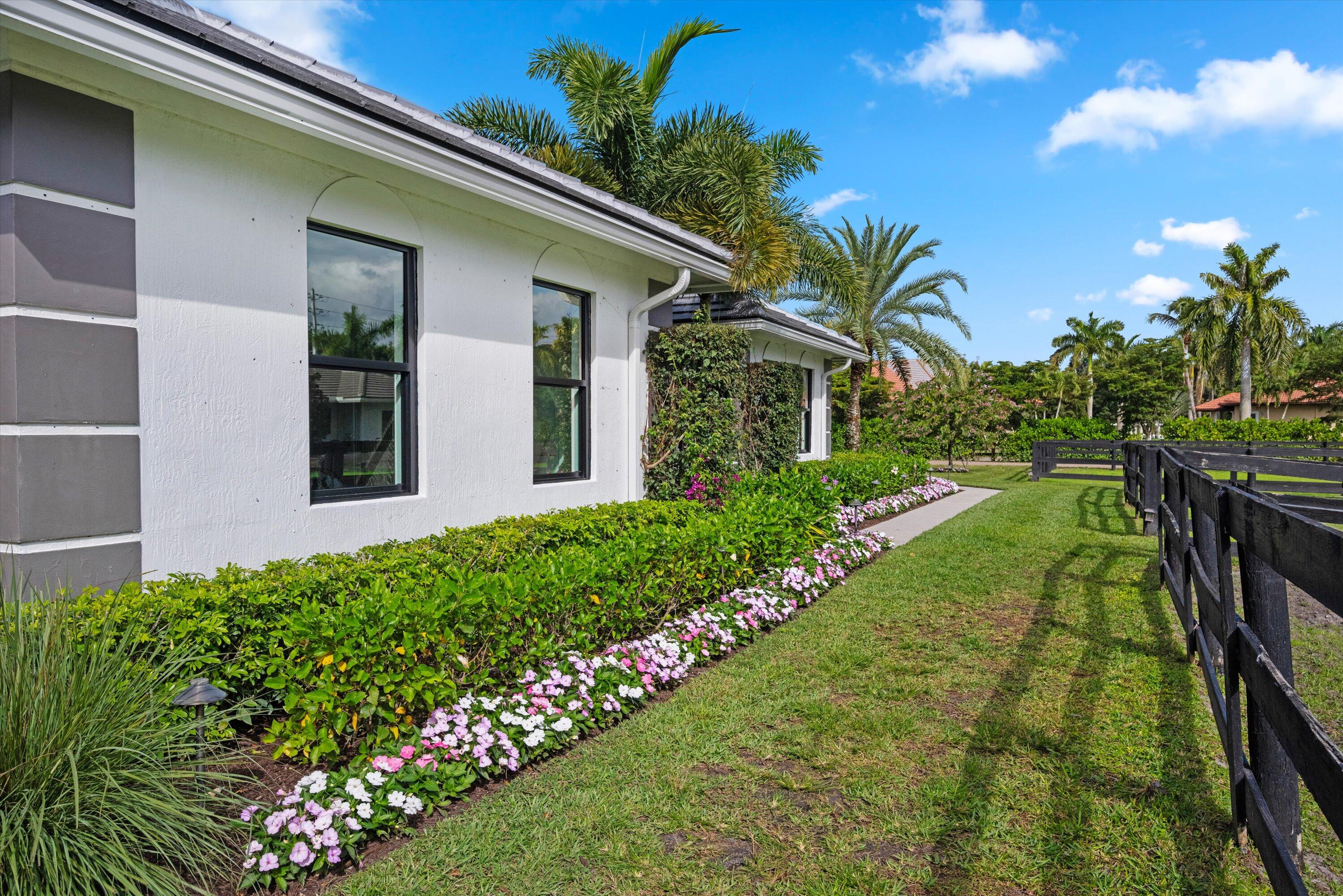 PADDOCK PARK 2 OF WELLINGTON - Residential