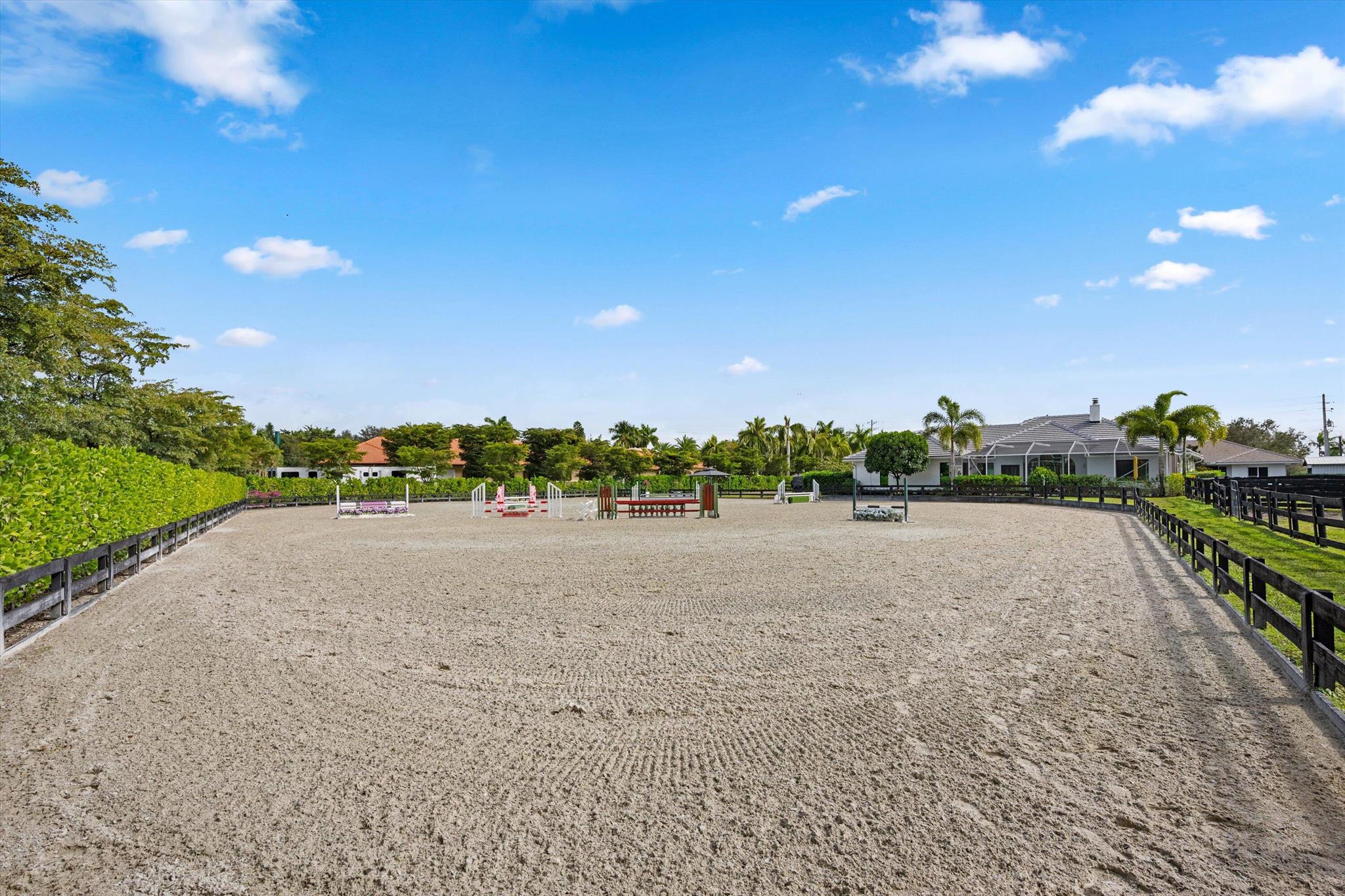 PADDOCK PARK 2 OF WELLING - Residential