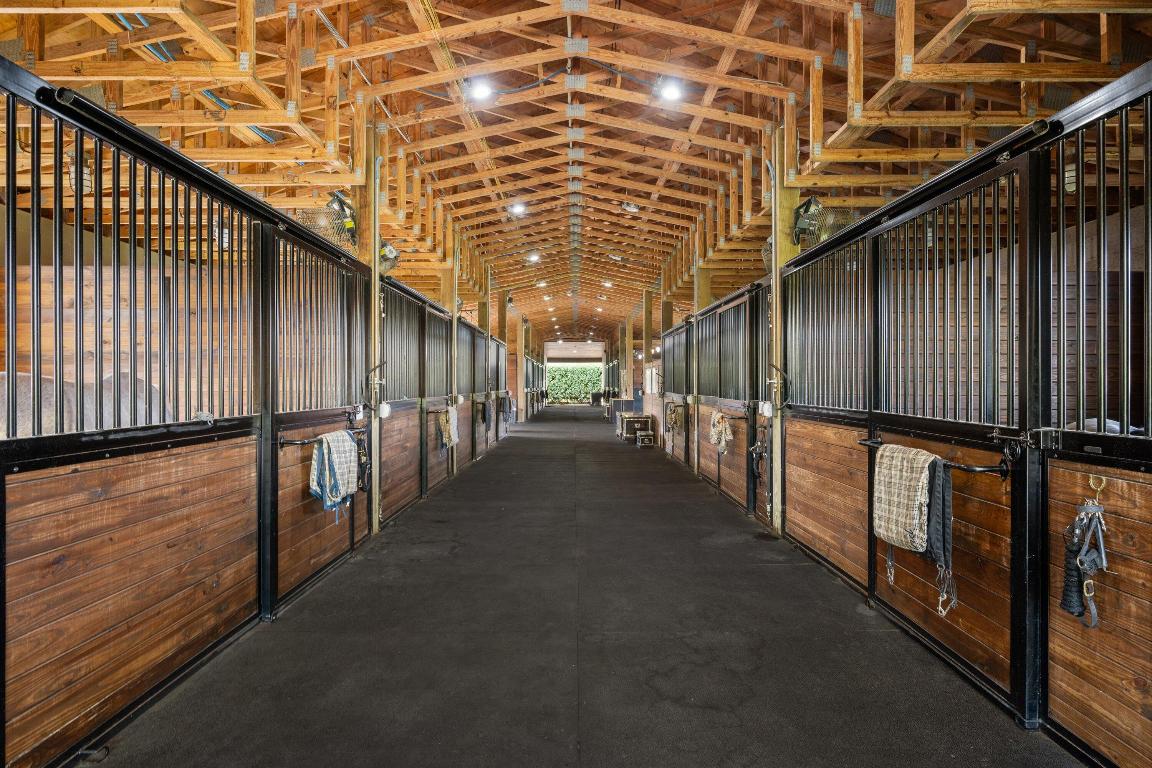 PADDOCK PARK 2 OF WELLINGTON - Residential