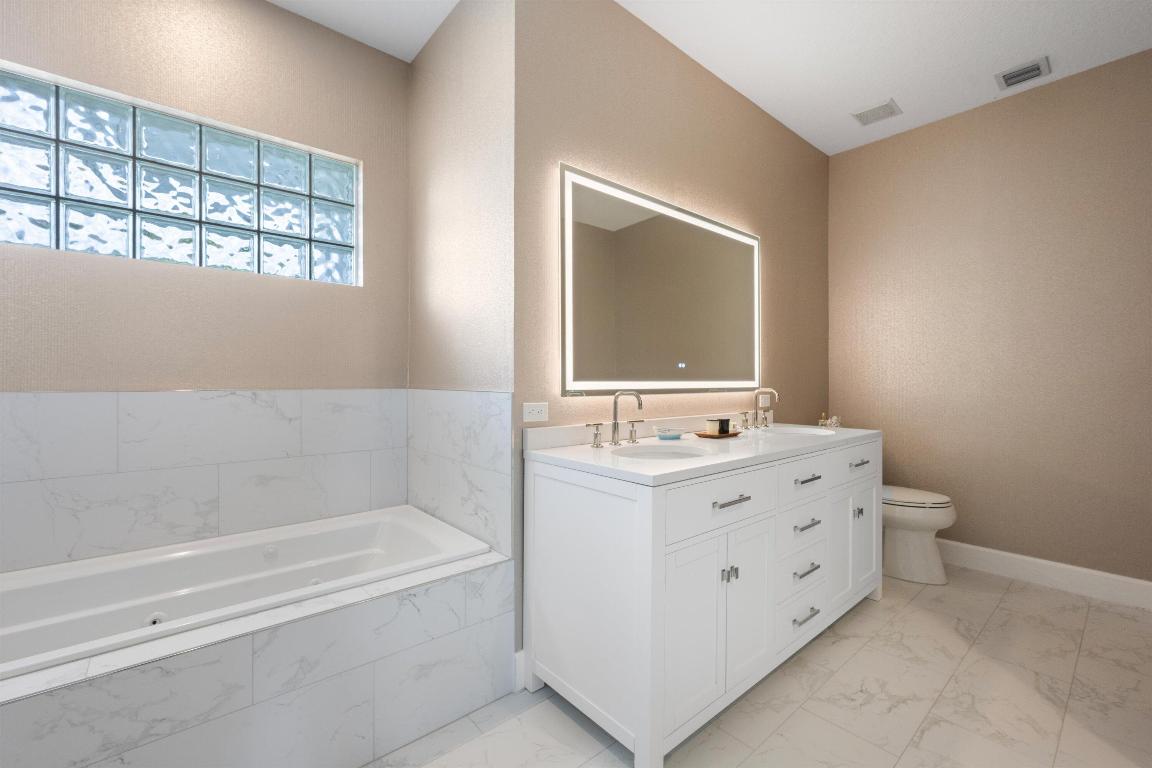 PADDOCK PARK 2 OF WELLINGTON - Residential