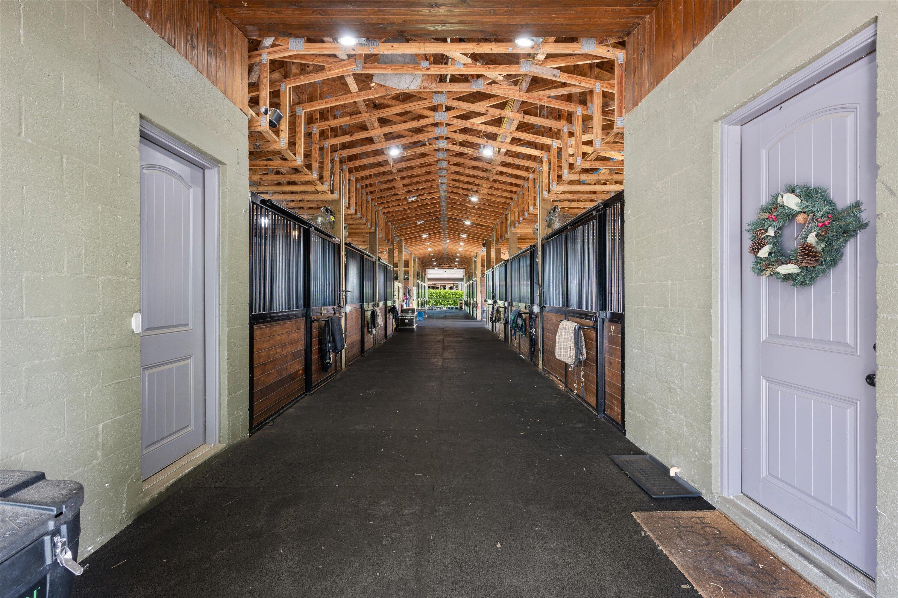 PADDOCK PARK 2 OF WELLINGTON - Residential