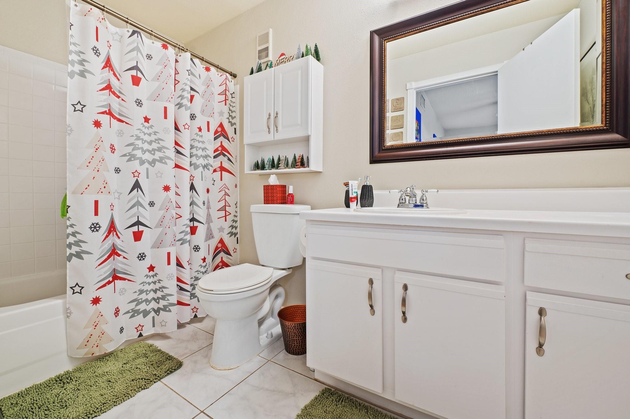 Sailboat Pointe - Residential