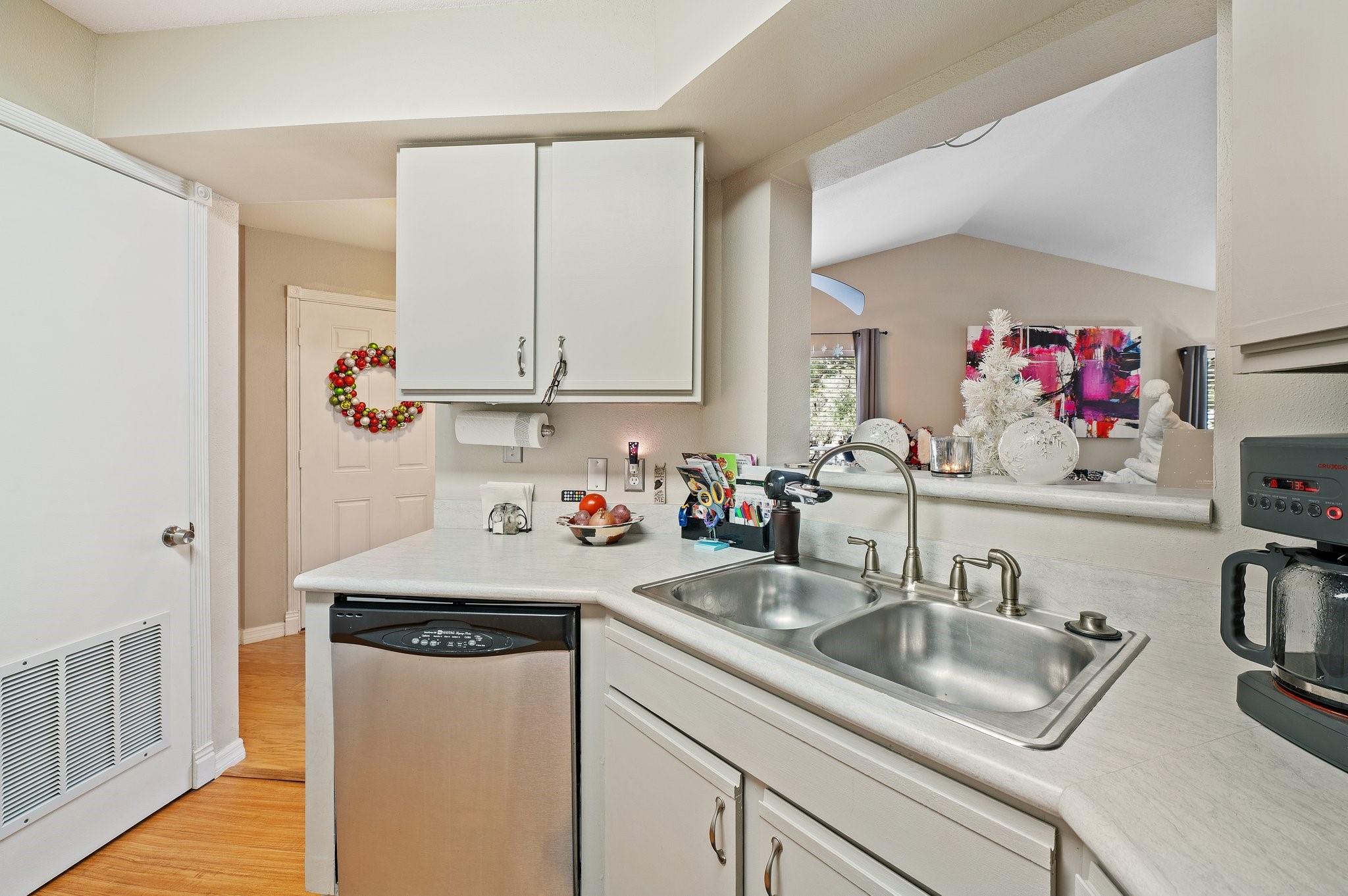 Sailboat Pointe - Residential