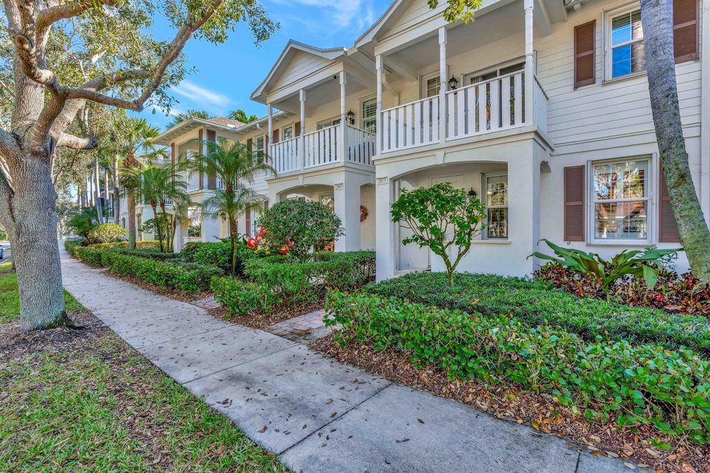 Photo of 2873 E Community Drive, Jupiter, FL 33458 (MLS # R11143025)