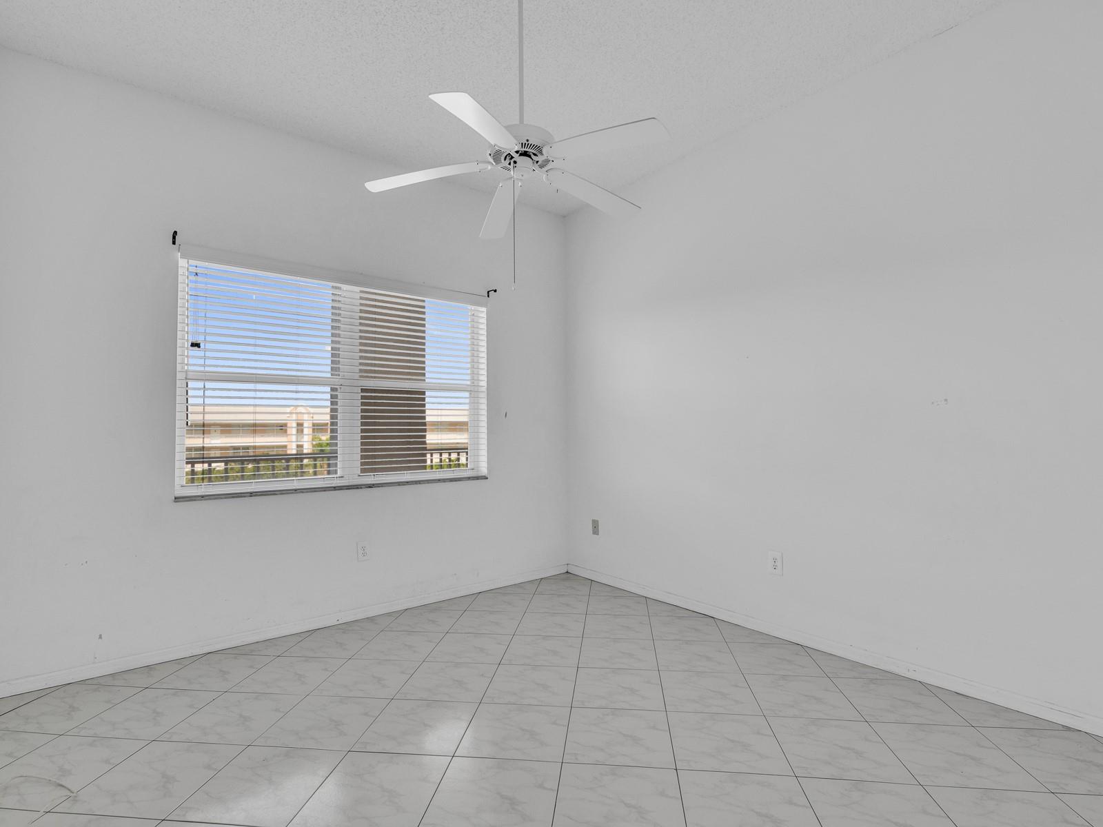 Sunrise Lakes Phase 4 - Residential