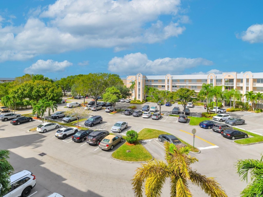 Sunrise Lakes Phase 4 - Residential