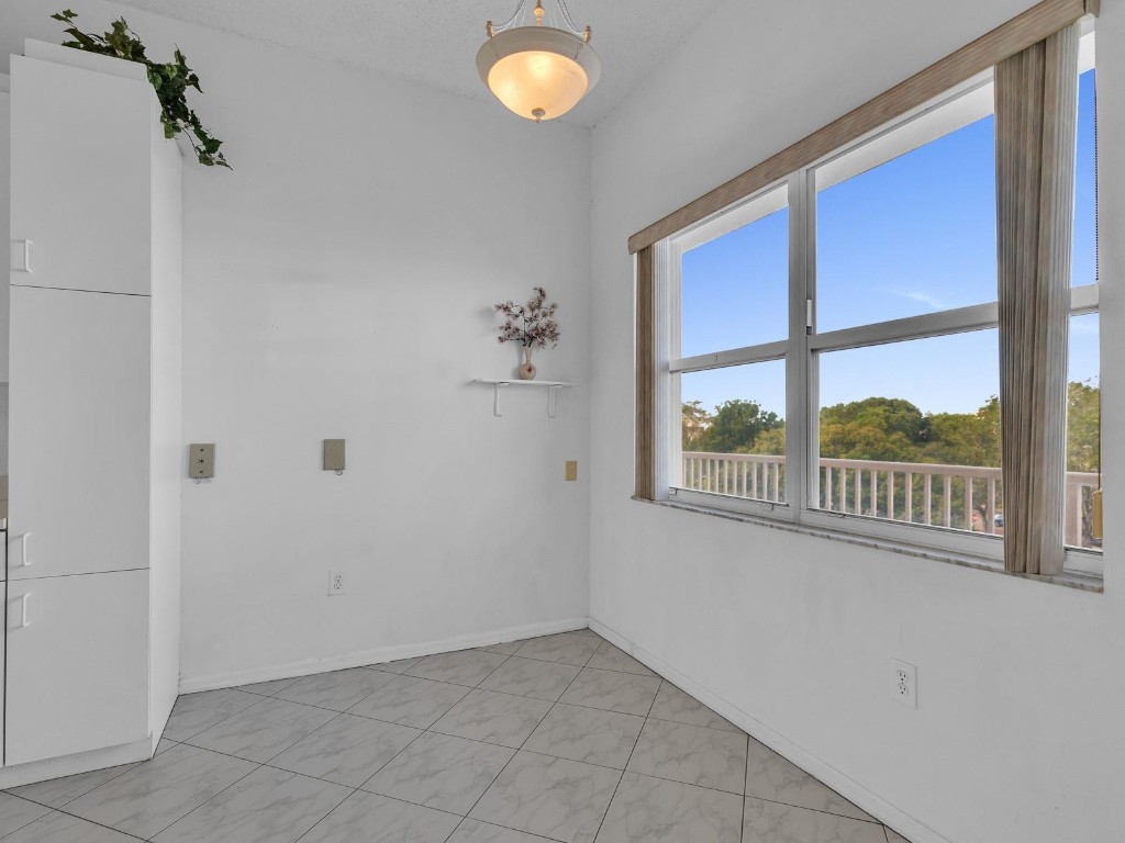 Sunrise Lakes Phase 4 - Residential