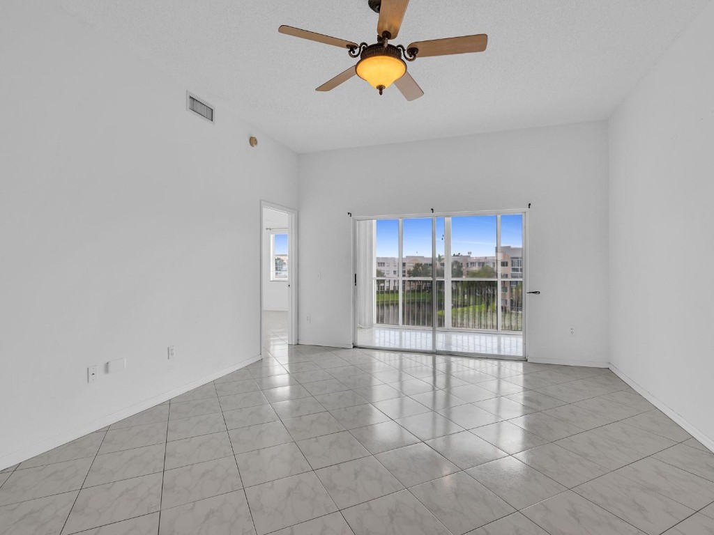 Sunrise Lakes Phase 4 - Residential