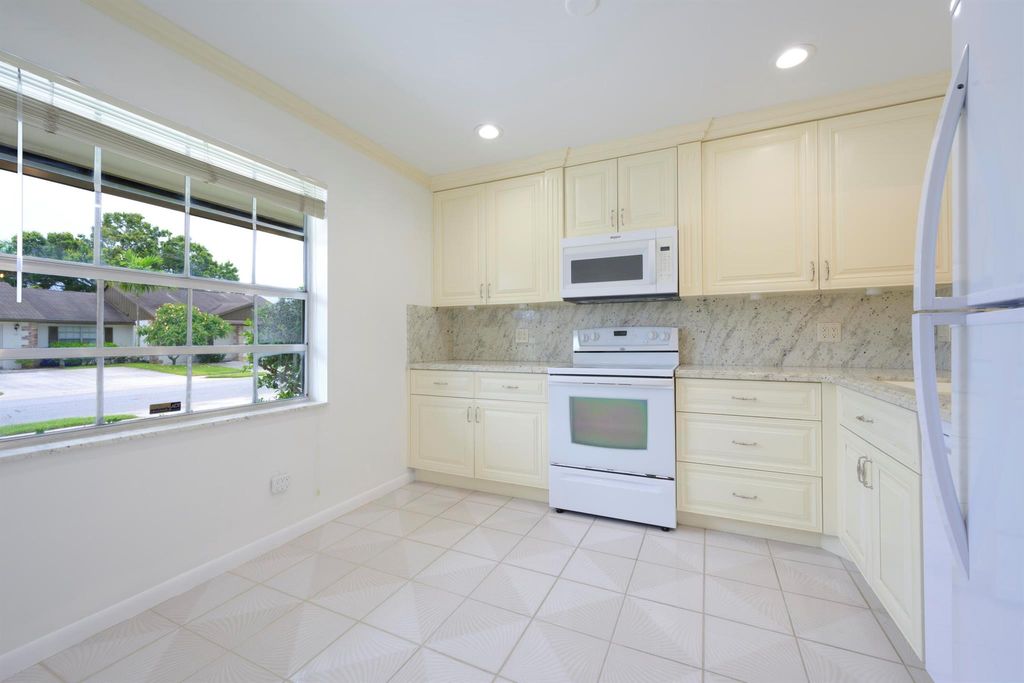Photo of 135 Doe Trail, Jupiter, FL 33458 (MLS # R11104034)