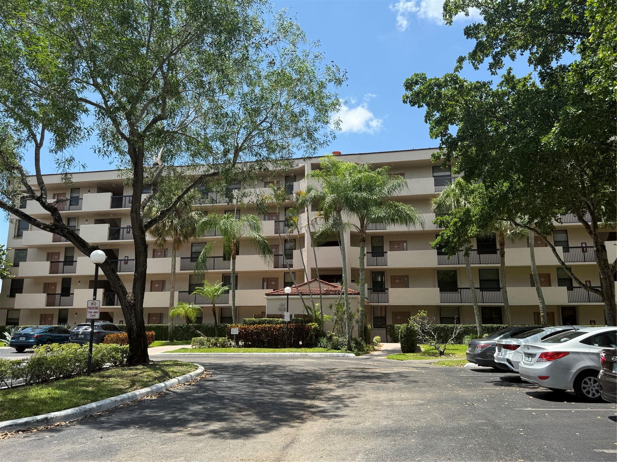 PRICED TO SELL!!! LARGEST MODEL 1300 SF, 2 BEDROOMS/2 BATHS. CORNER UNIT!!! ELEVATOR BUILDING. LIGHT AND BRIGHT. EAT-IN KITCHEN. LAUNDRY-ROOM WITH EXTRA STORAGE. OVERSIZED LIVING AREA WITH RELAXING LAKE VIEW AND TRADEWINDS PARK! SPLIT FLOOR PLAN, LARGE MASTER BEDROOM W/WALK-IN CLOSET. TILE THROUGHOUT. IMPACT RESISTANT FRONT DOOR. GREAT LOCATION NEAR THE TURNPIKE, SHOPS, RESTAURANTS. ALL AGES WELCOME!!! COMMUNITY OFFERS ALL THE TOWNSHIP AMENITIES: HEATED POOL, BASKETBALL, TENNIS, FITNESS CENTER, THEATER, MOVIES.
MAINTENANCE INCLUDED:CABLE, INTERNET, WATER, SEWER, GARBAGE, PEST CONTROL. SOLD AS-IS!
*THE ASSOCIATION REQUIRES MINIMUM 700 CREDIT SCORE AND 15% DOWN PAYMENT. NO LEASING ALLOWED*.