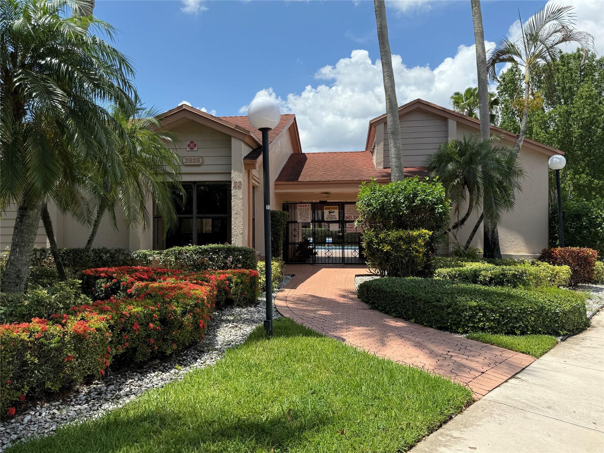 2768 S Carambola Cir S 206