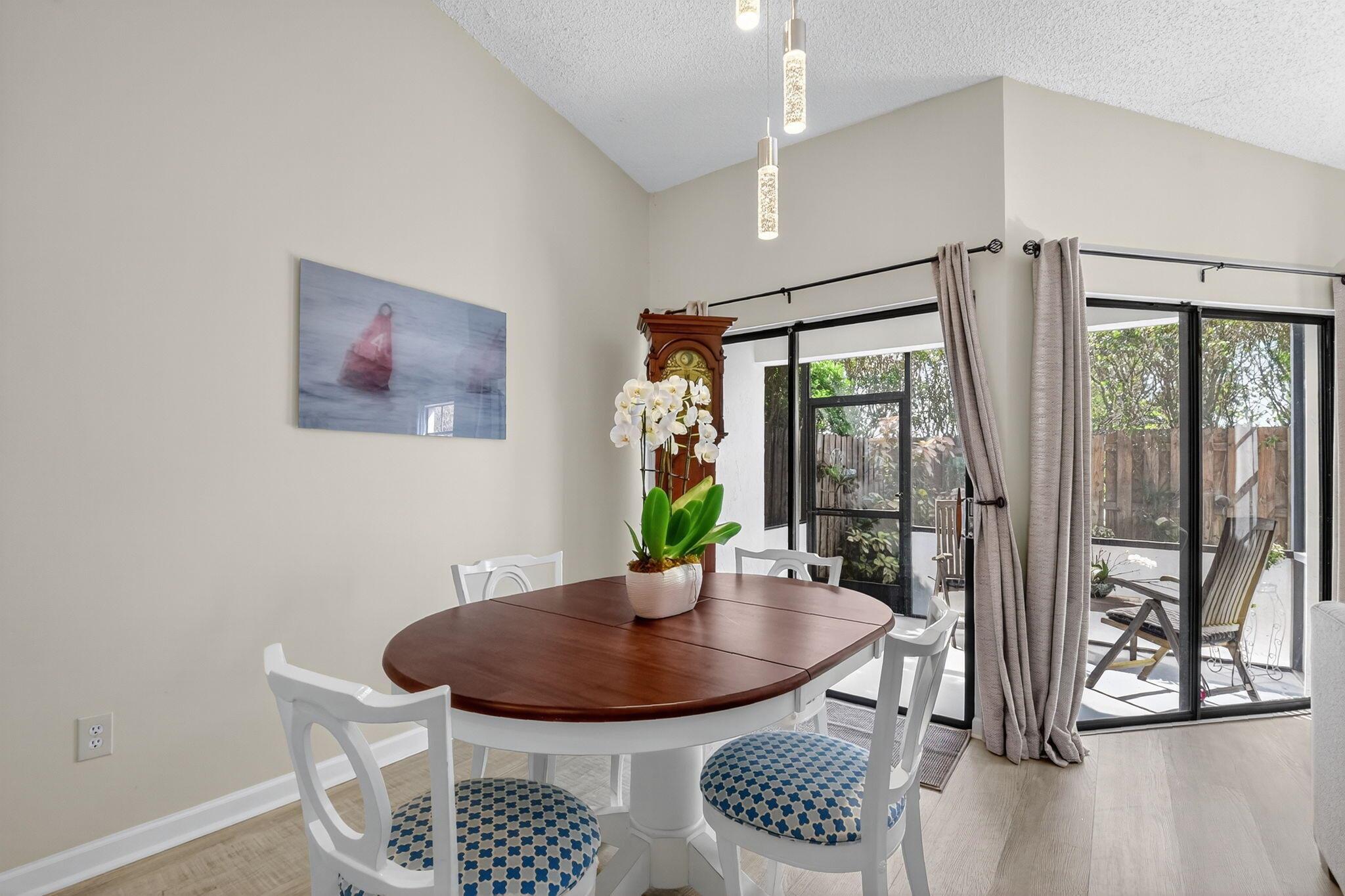 WELLINGTON OF WELLINGTON - Residential