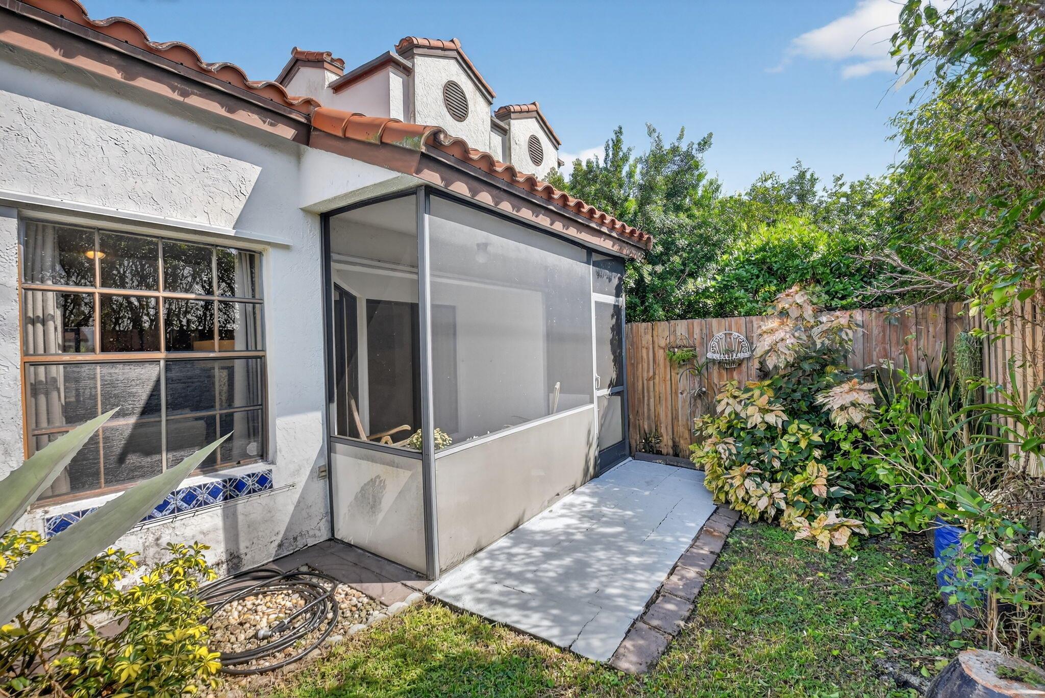 WELLINGTON OF WELLINGTON - Residential