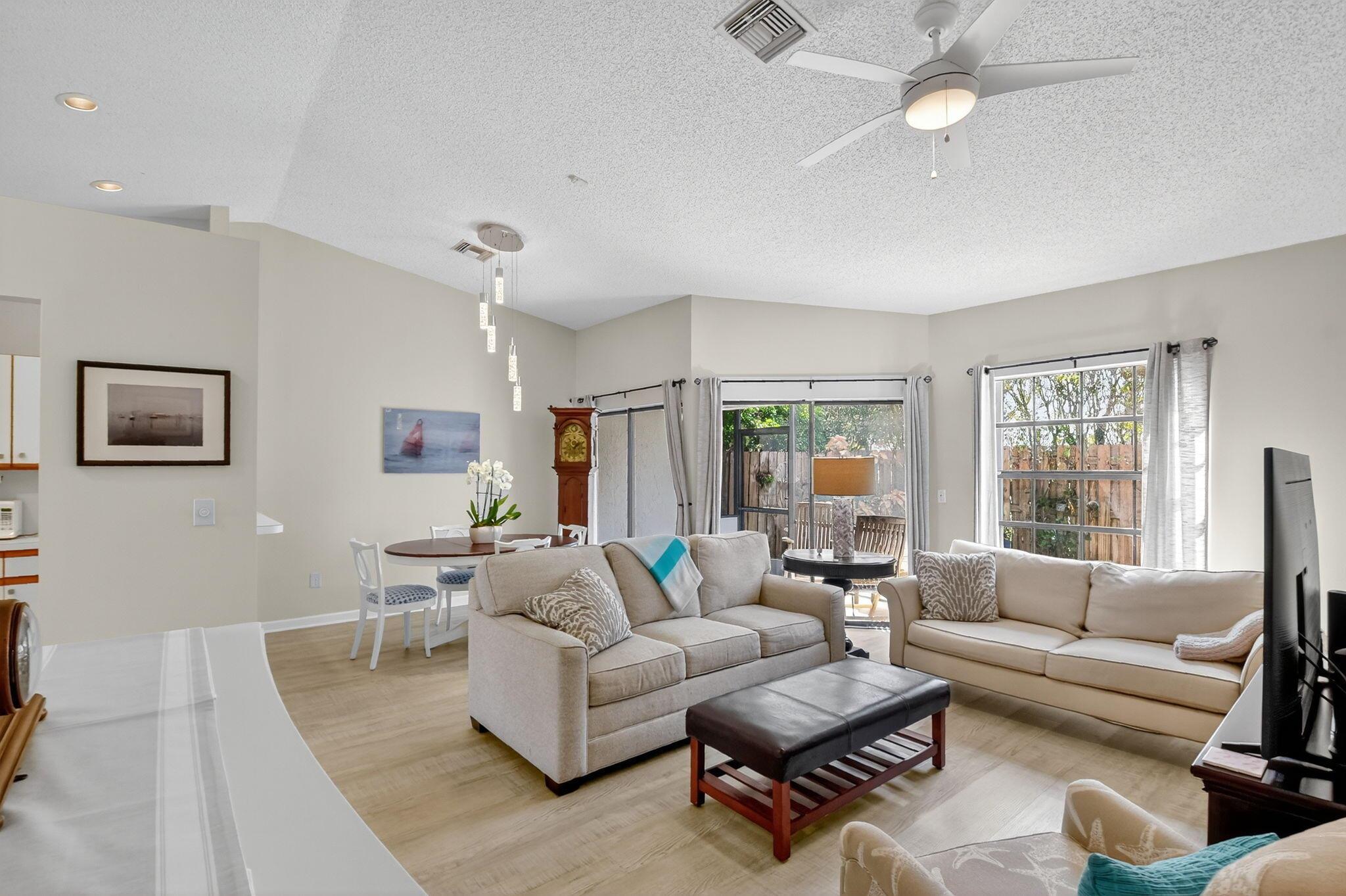 WELLINGTON OF WELLINGTON - Residential