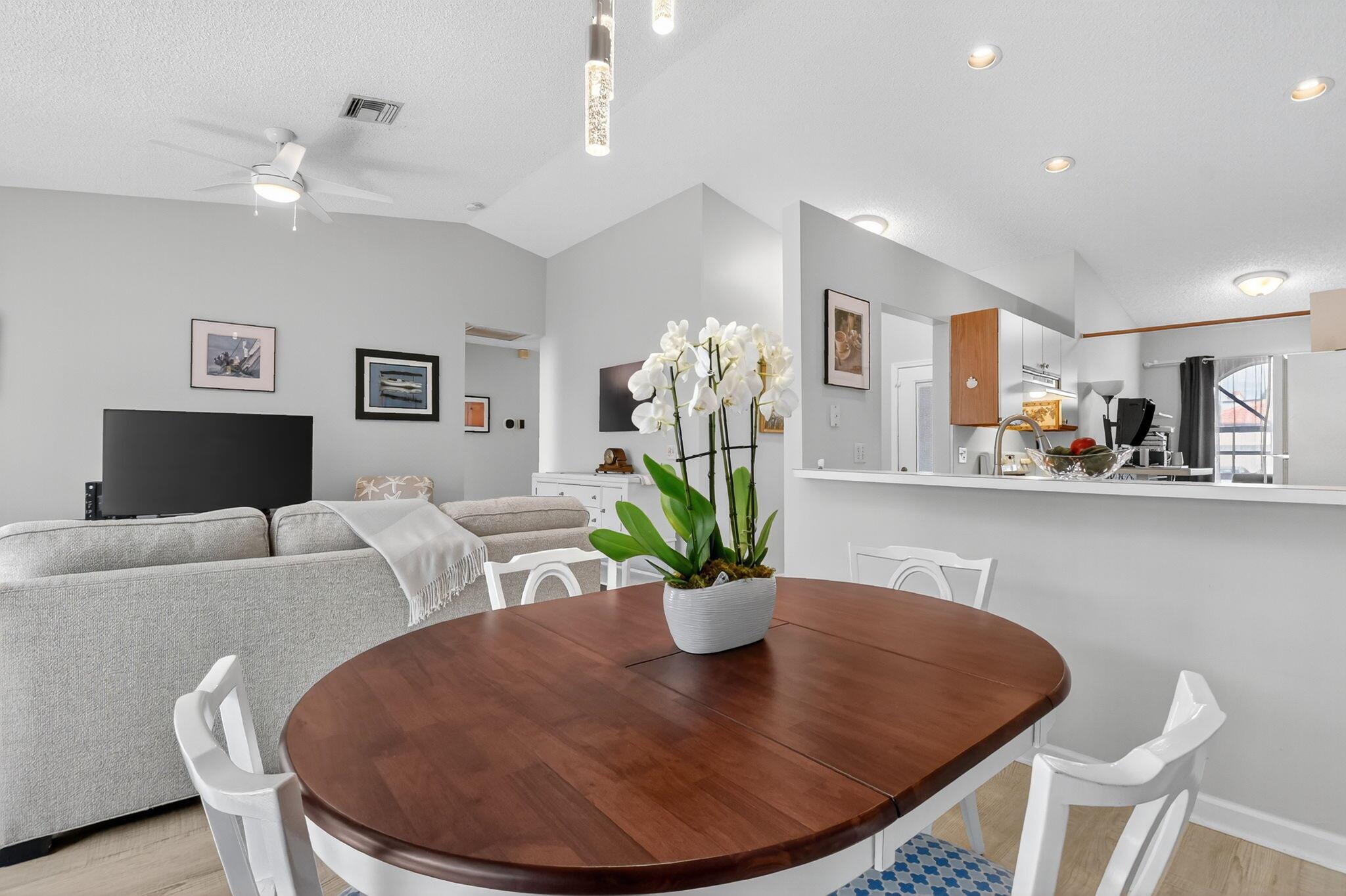 WELLINGTON OF WELLINGTON - Residential