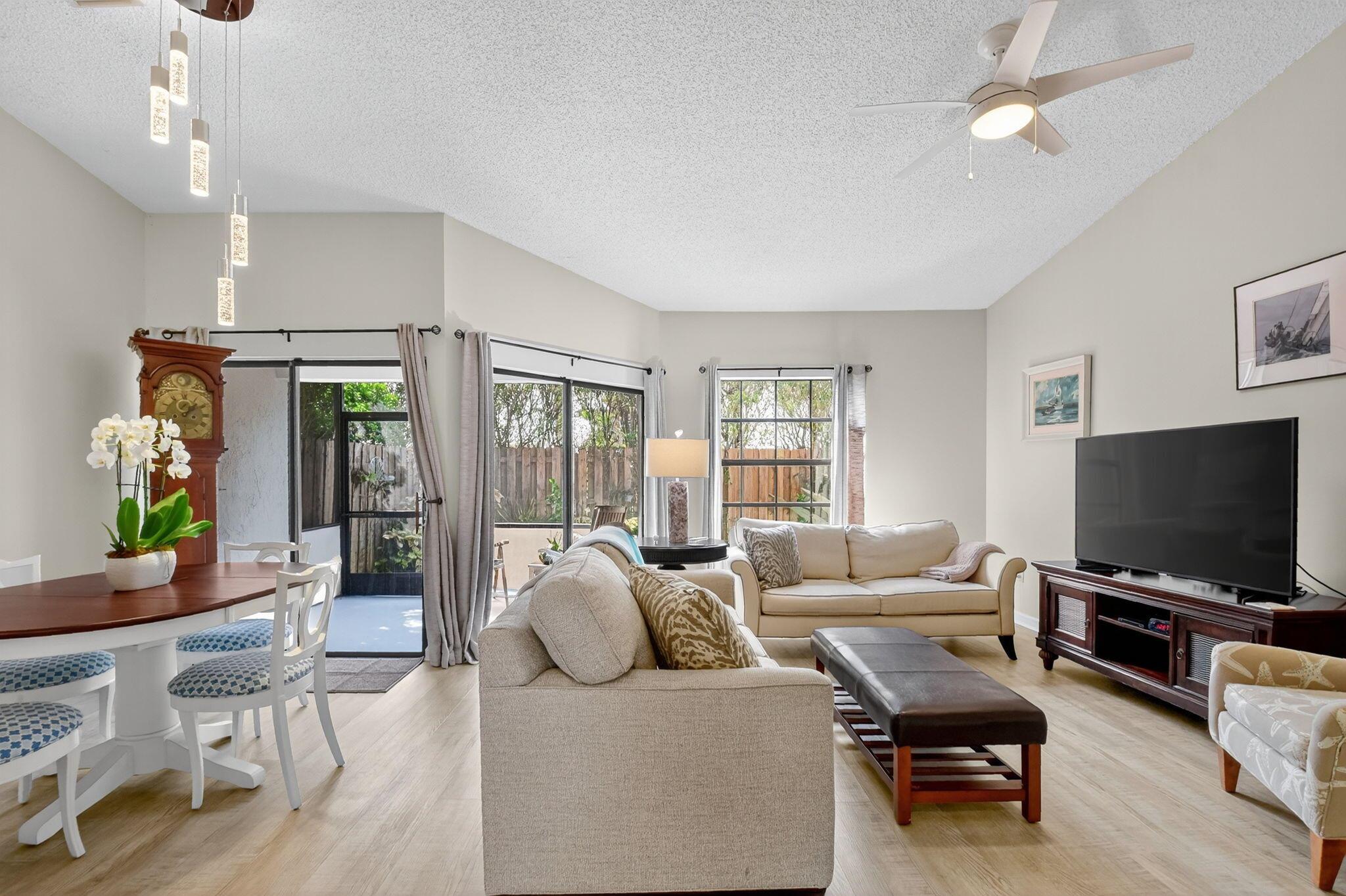 WELLINGTON OF WELLINGTON - Residential