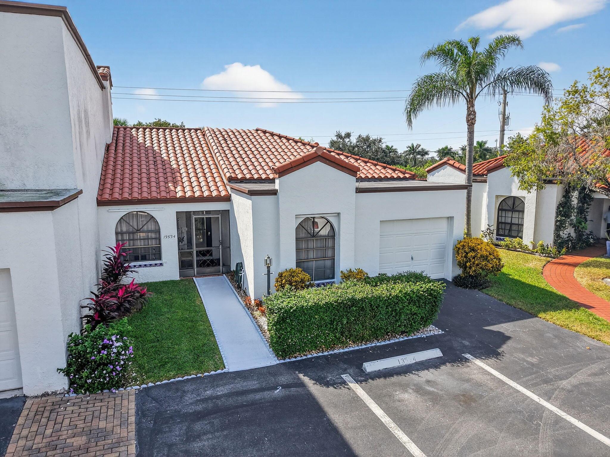 WELLINGTON OF WELLINGTON - Residential