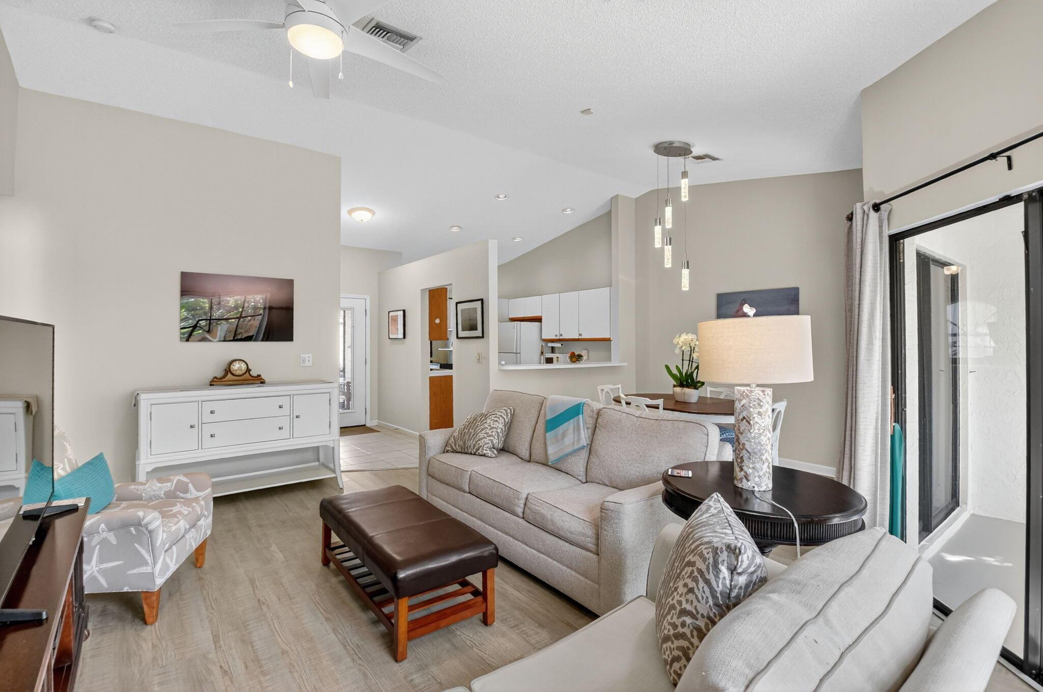 WELLINGTON OF WELLINGTON - Residential