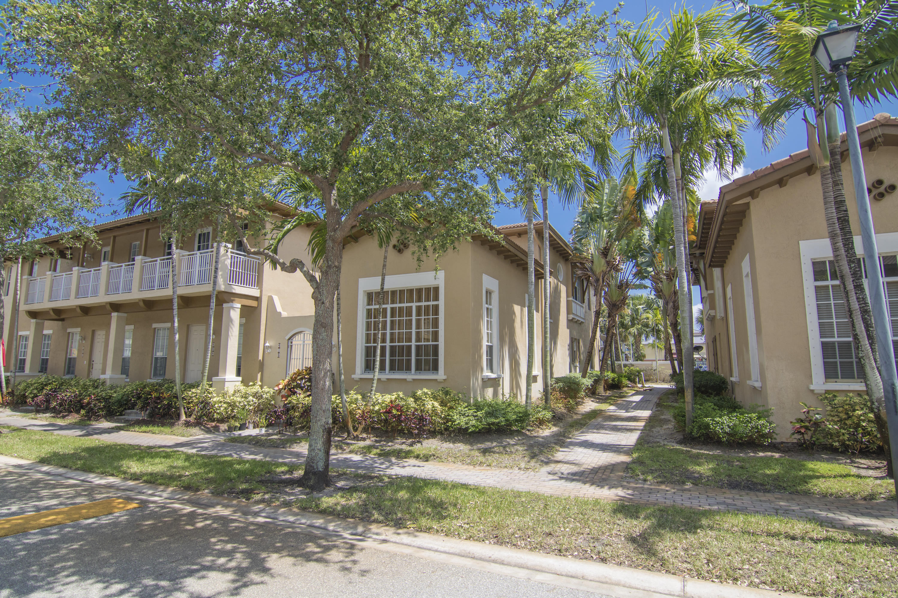 CANTERBURY AT QUANTUM VILLAGE - Residential Lease