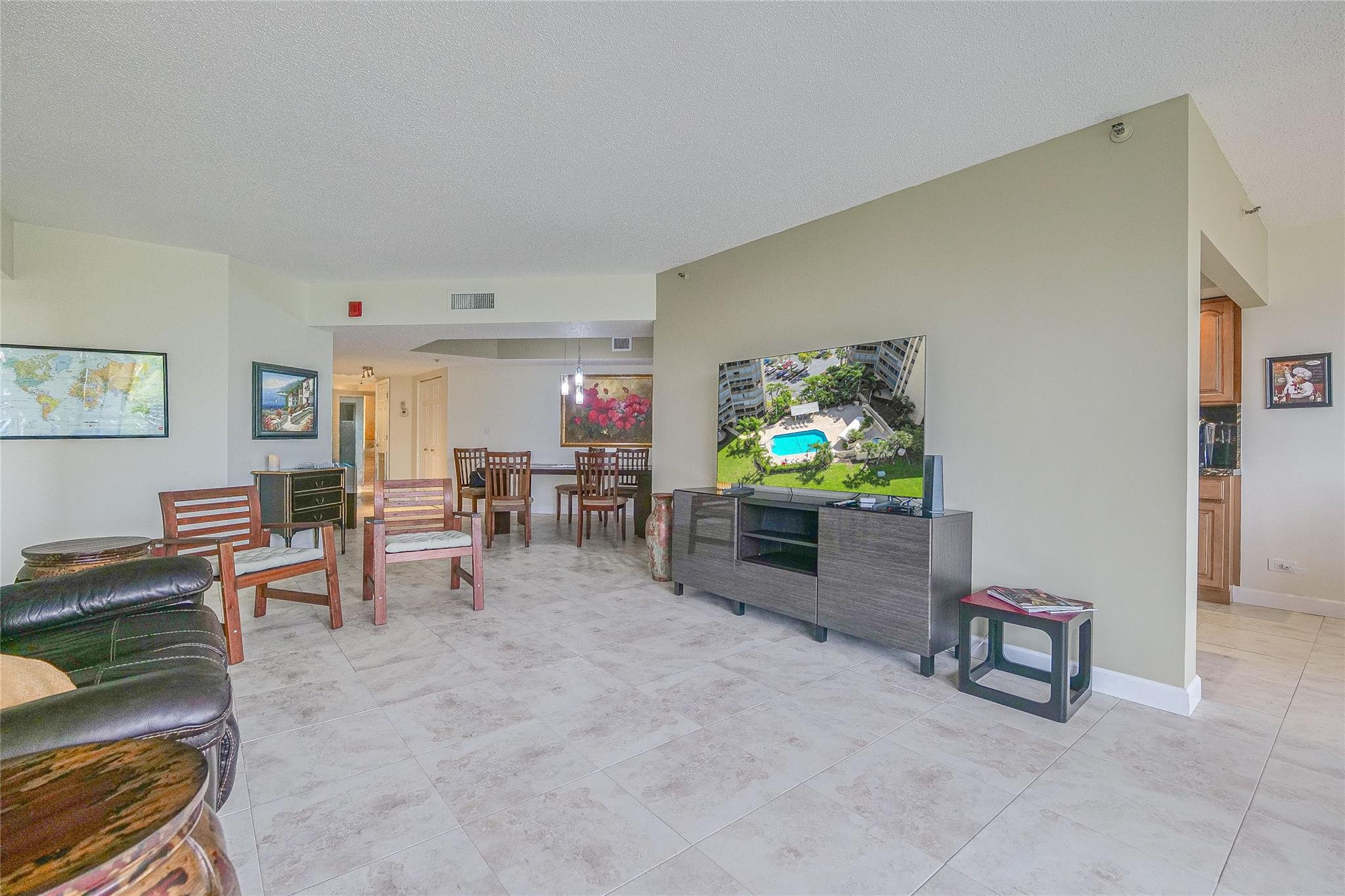 ENVIRON TOWERS - Residential