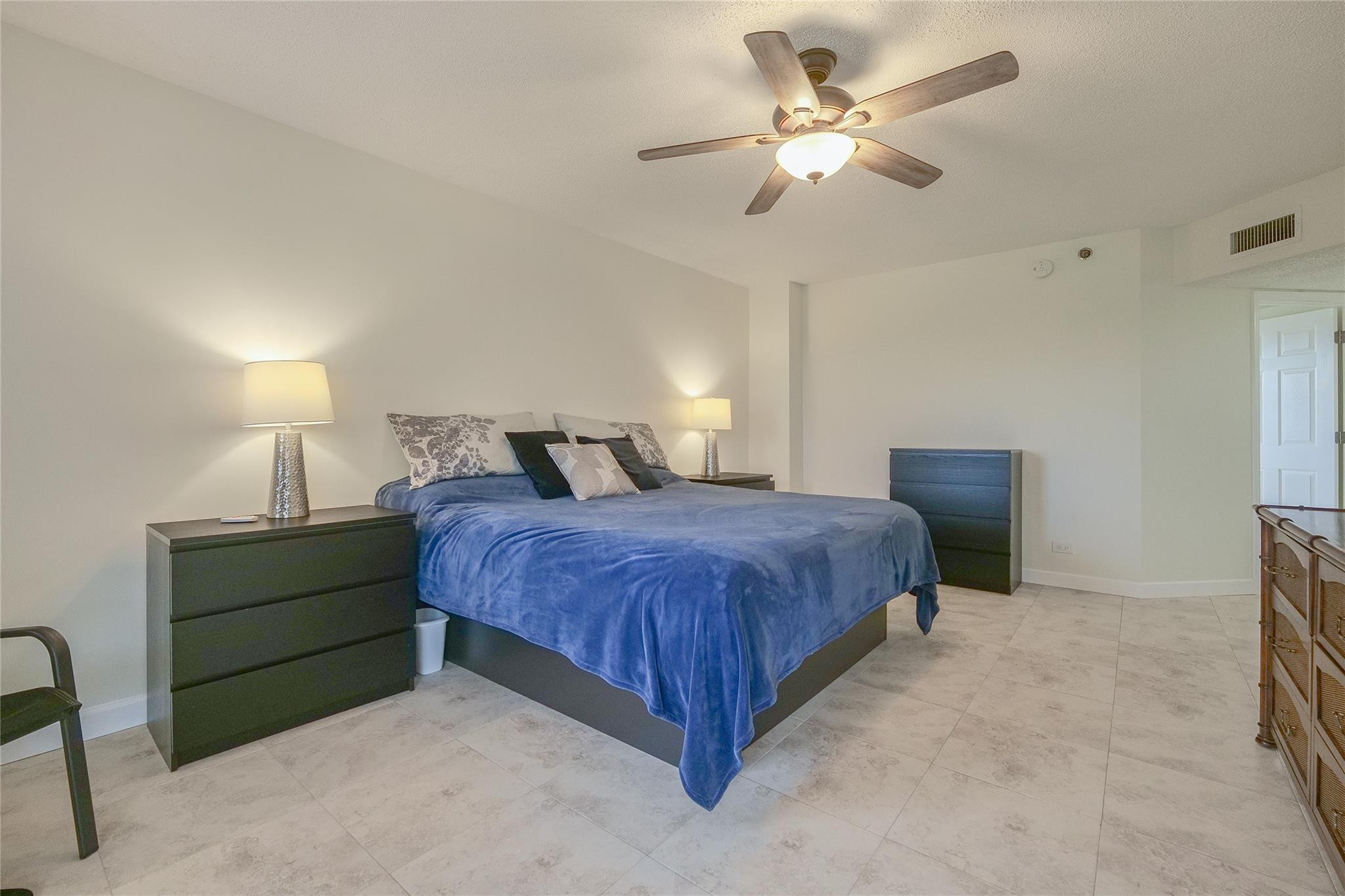 ENVIRON TOWERS - Residential