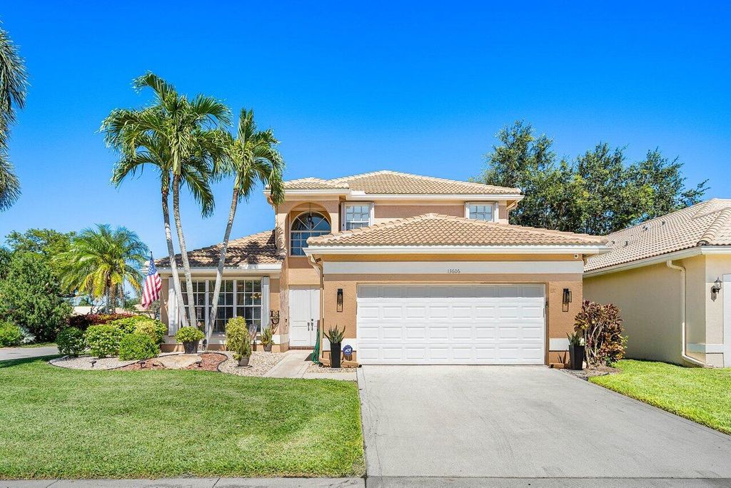 Photo of 13606 Paisley Drive, Delray Beach, FL 33446 (MLS # R11008068)
