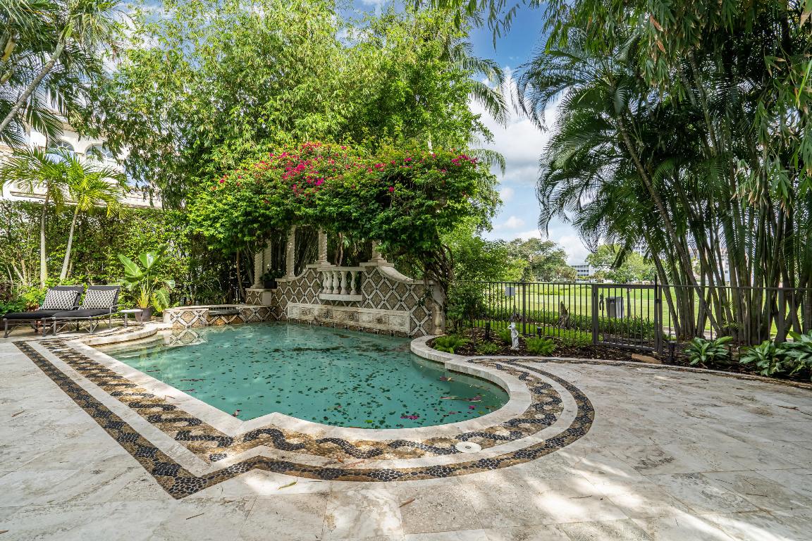 ADDISON ESTATES - Residential