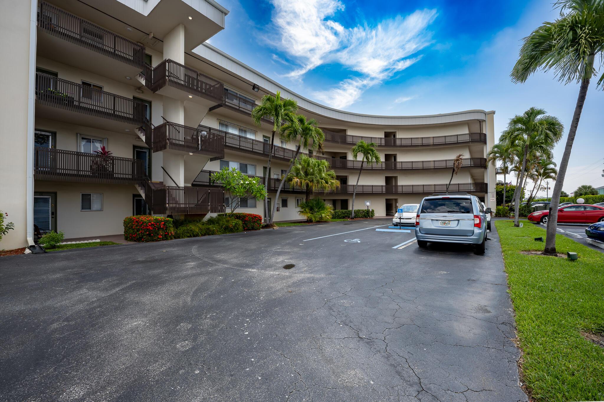 300 Waterway Drive S 405