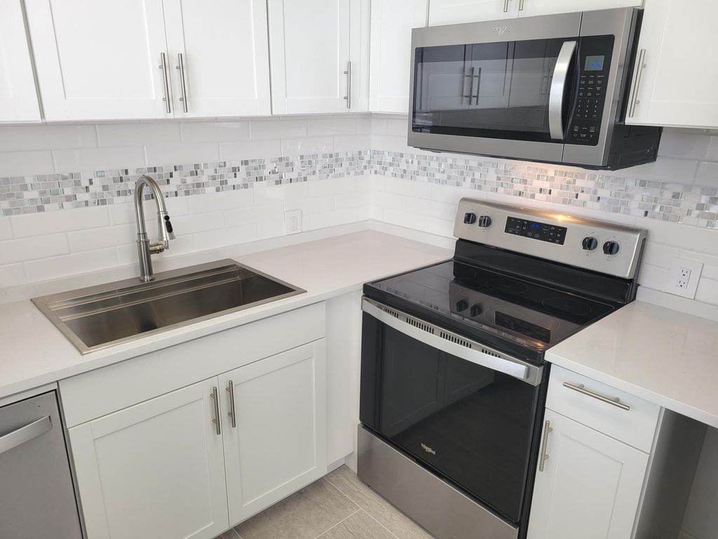 Photo of 613 Fanshaw #613, Boca Raton, FL 33434 (MLS # B26015236)