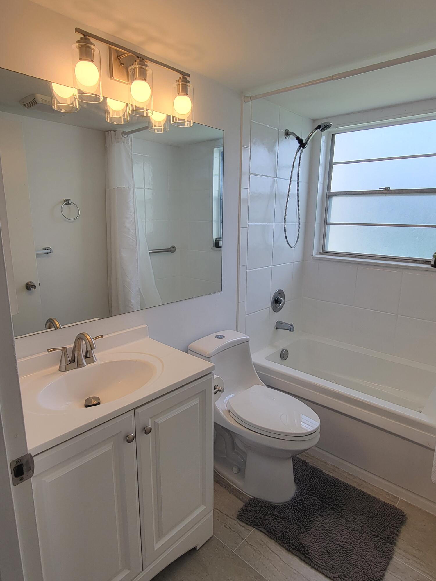 FANSHAW AT CENTURY VILLAGE CONDO - Residential