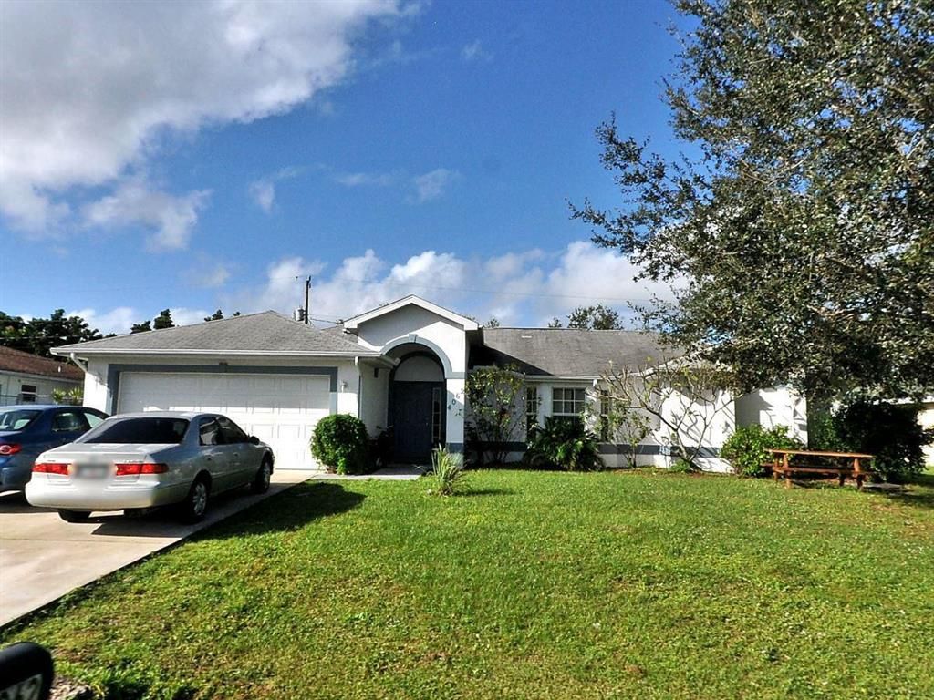 Photo of 4062 SW Carlile Street, Port St Lucie, FL 34953 (MLS # R10887353)