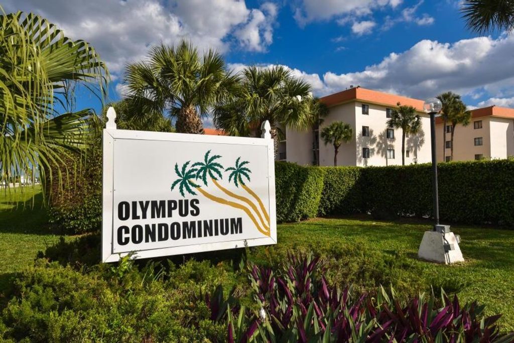 Photo of 5981 Via Vermilya #106-A, Lake Worth, FL 33462 (MLS # R11128748)