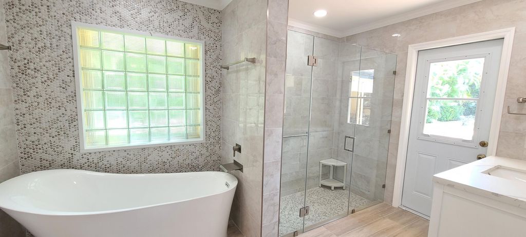 Photo of 2099 Greenview Cove Drive, Wellington, FL 33414 (MLS # B26011341)