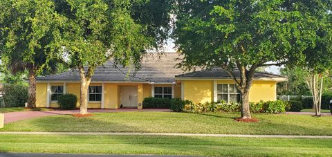 2099 Greenview Cove Drive Wellington FL 33414