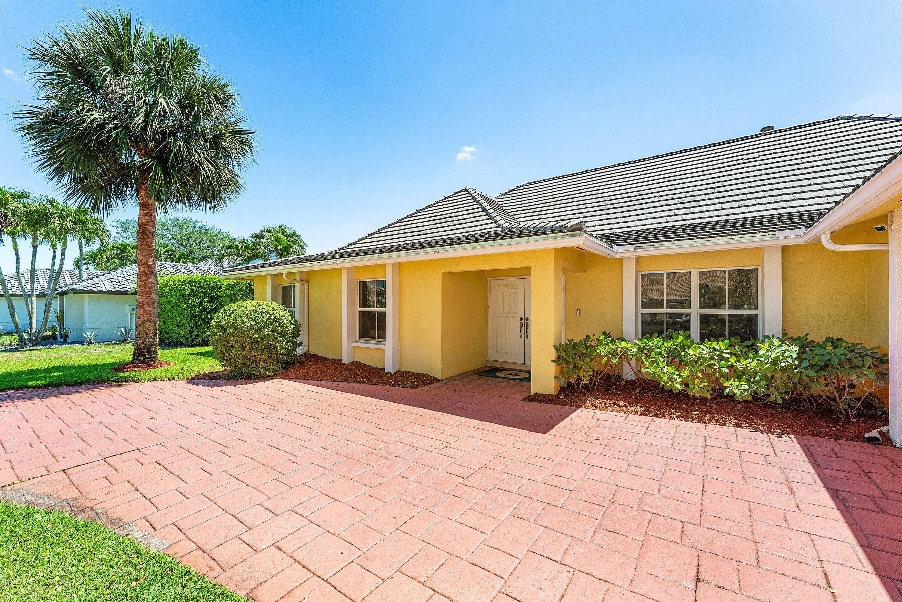 2099 Greenview Cove Drive