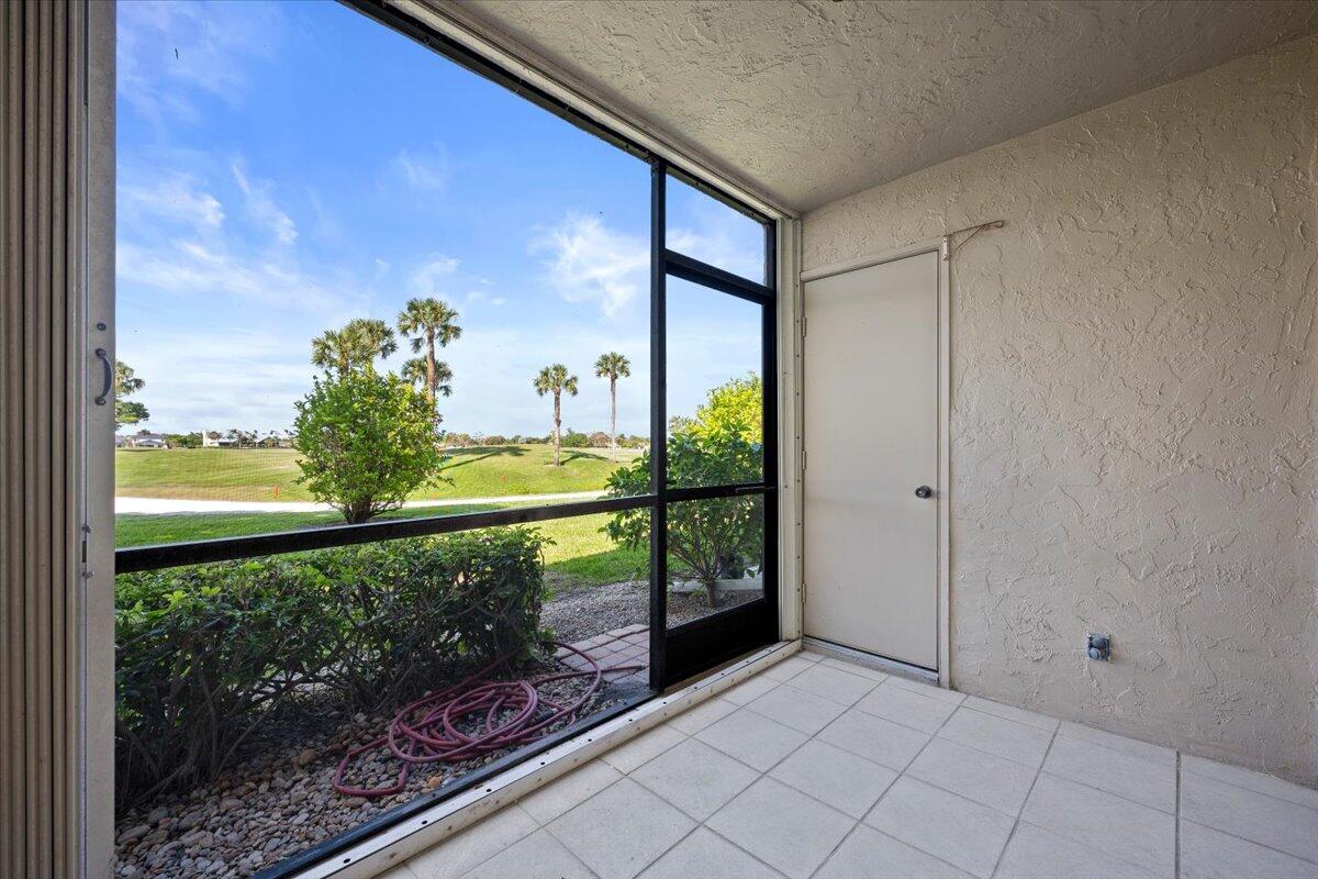 PINEWOOD CONDOS - Residential