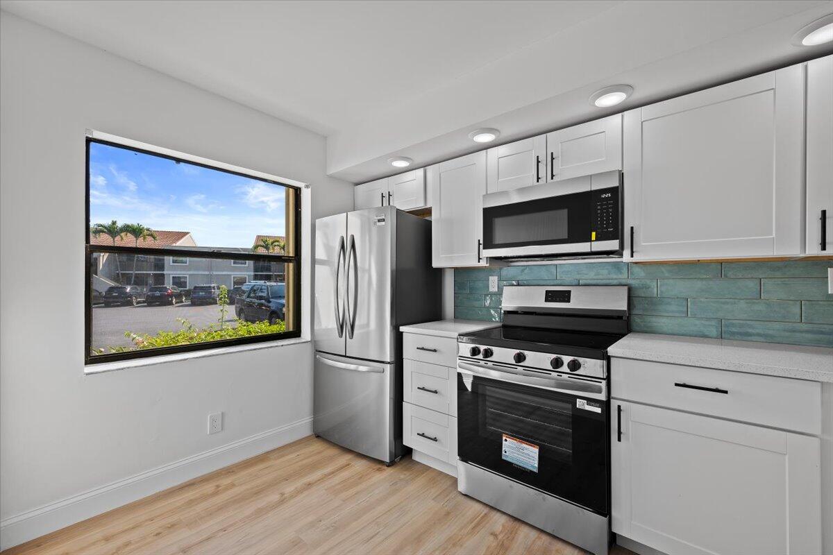 PINEWOOD CONDOS - Residential