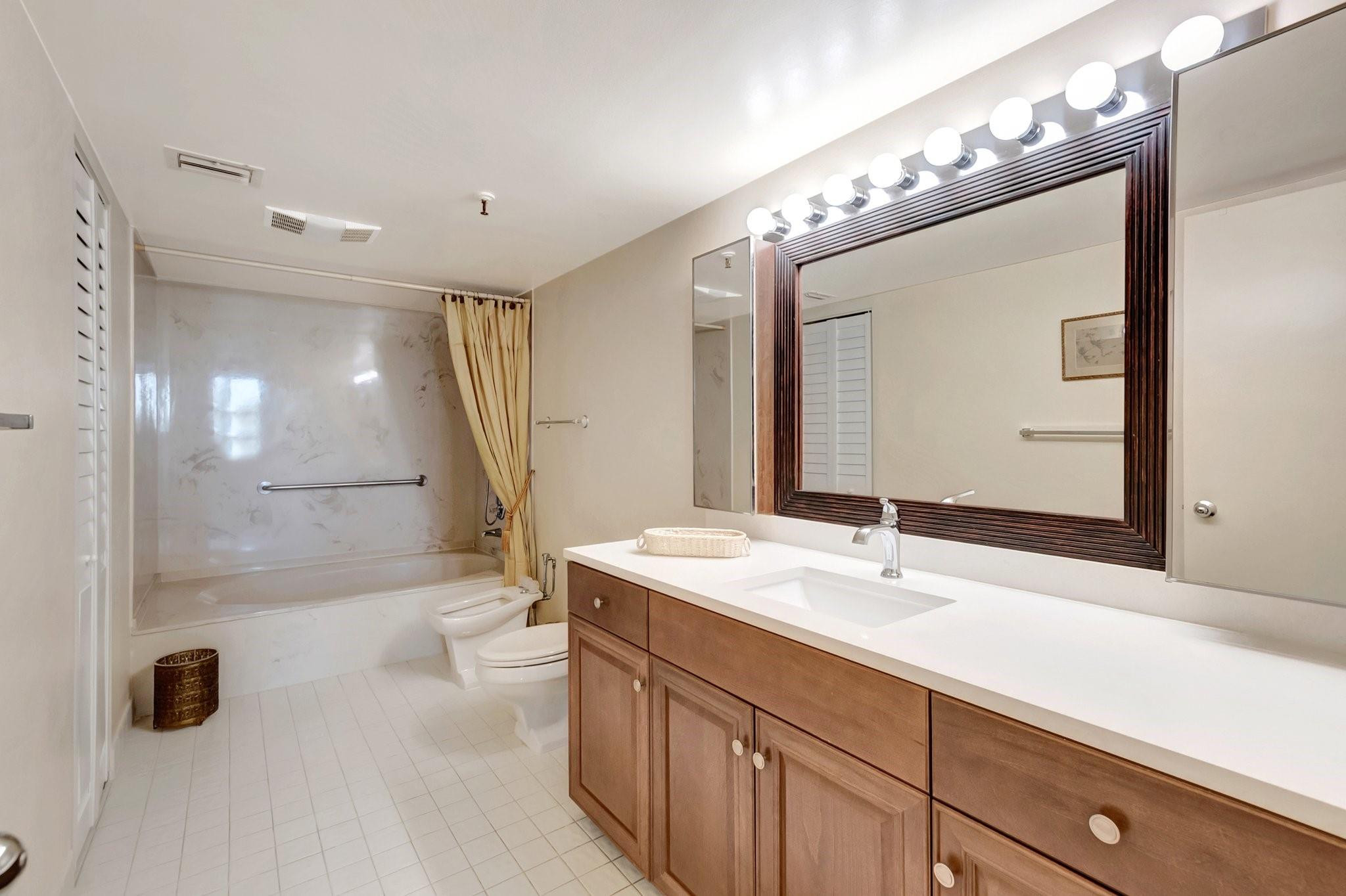 Boca Teeca - Residential