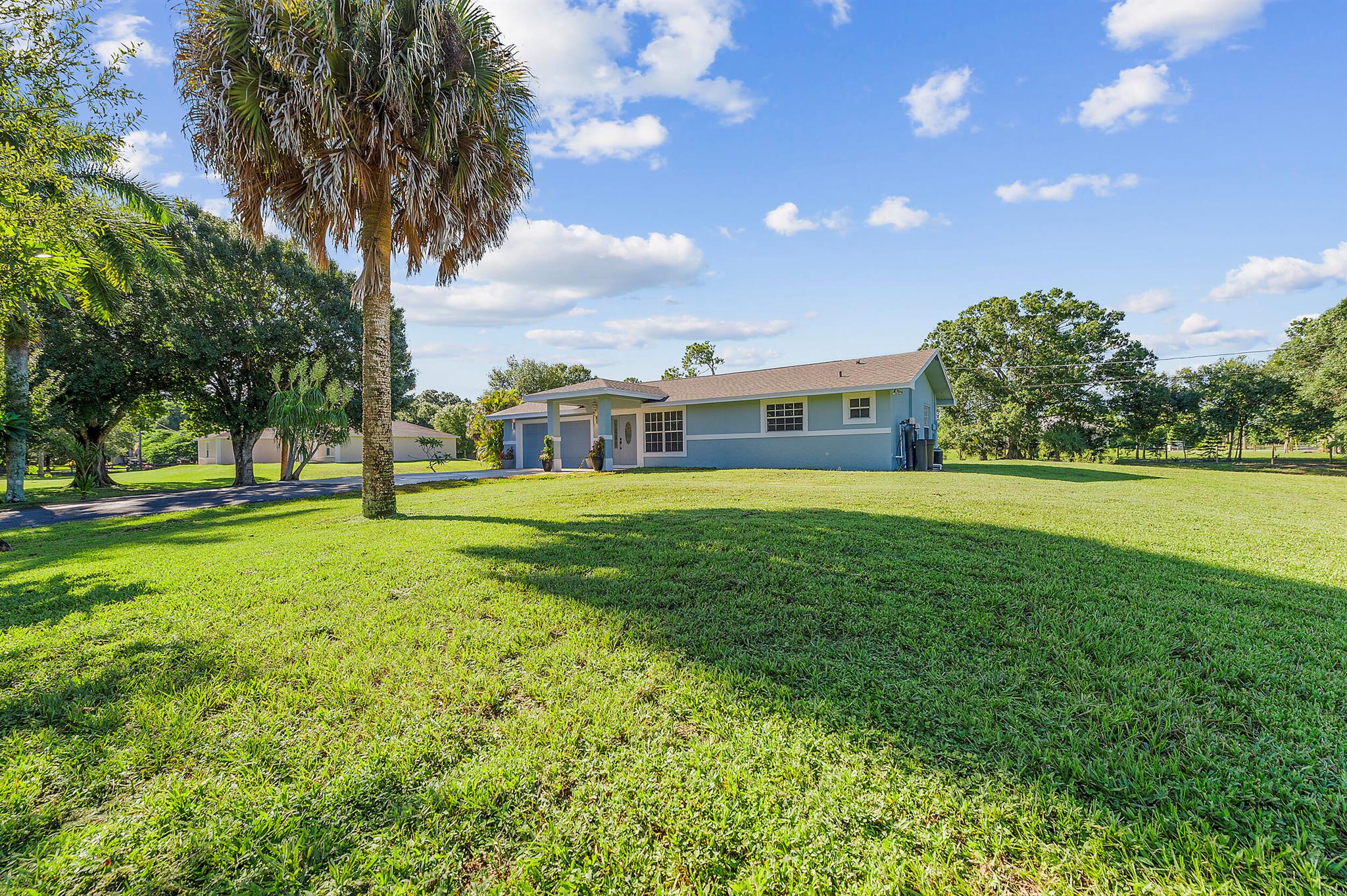 18682 49th Street N