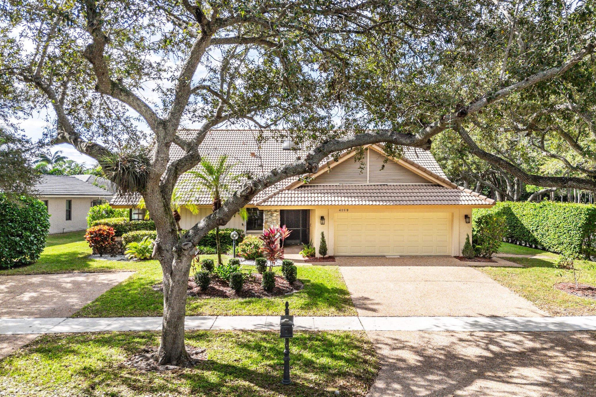 BOCA TIERRA 1ST SEC - Residential