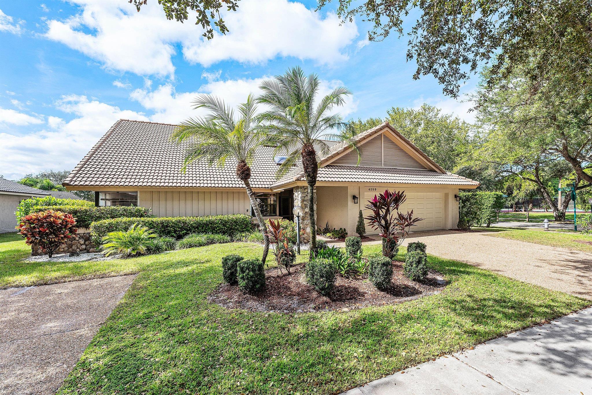 BOCA TIERRA 1ST SEC - Residential